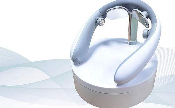 Massaggio del collo con funzione di fisioterapia a infrarossi